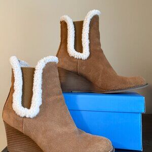 Andre Assous Cognac Brown Suede / Shearling wedge Booties 7